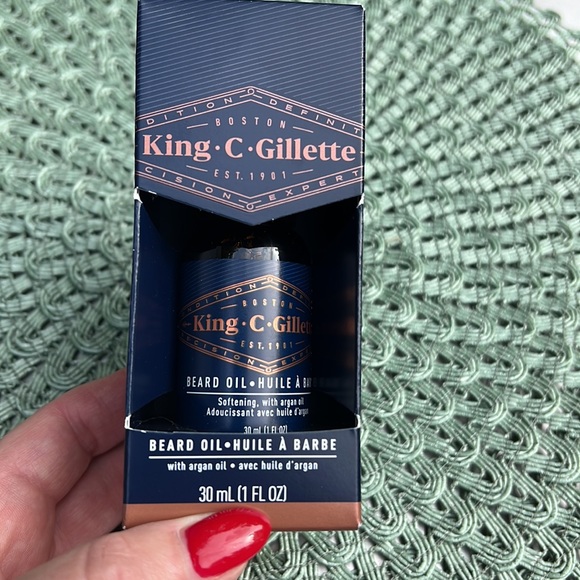 King C. Gillette Beard Oil. 30ml (1FL OZ). - Picture 7 of 7